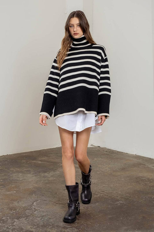 STRIPE TURTLE NECK SWEATER